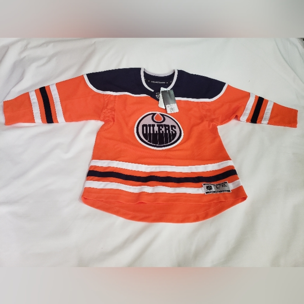 Oilers Jersey NWT Kid's size Large